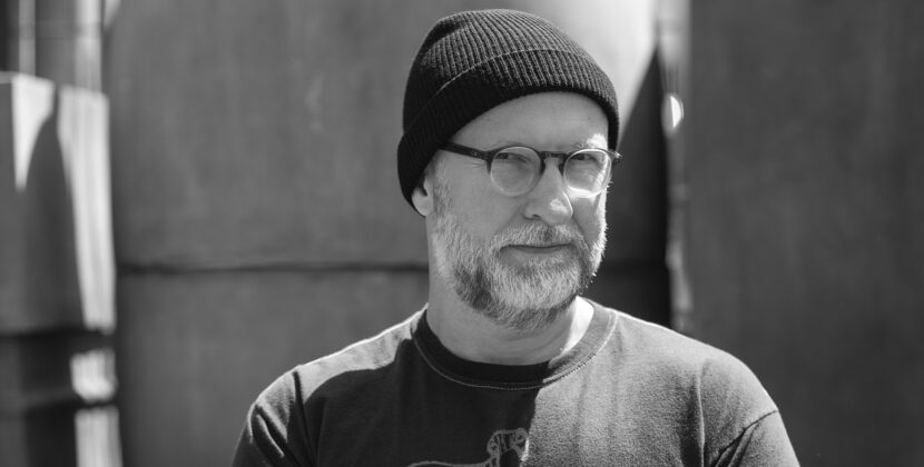 Bob Mould – ‘Wishing Well’ video and live ‘Distortion’