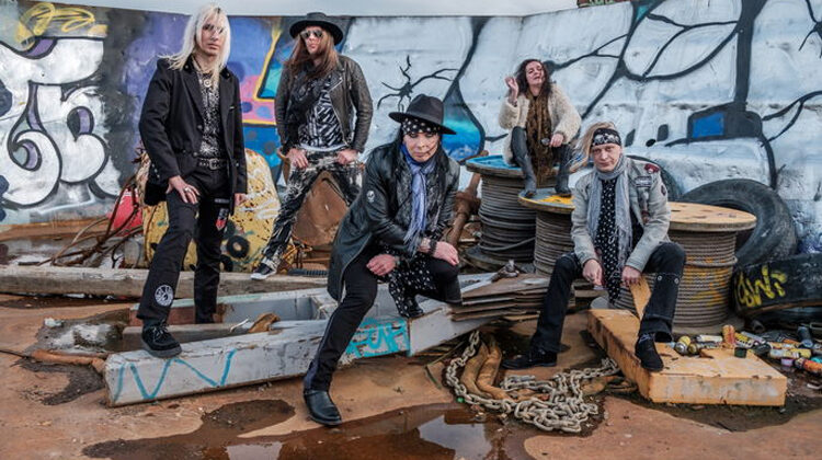 Plastic Tears – ‘Doomsday Girl’ Video