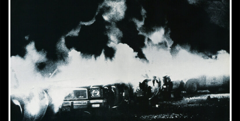 Dead Kennedys -‘Fresh Fruit For Rotting Vegetables’ (Manifesto Records)