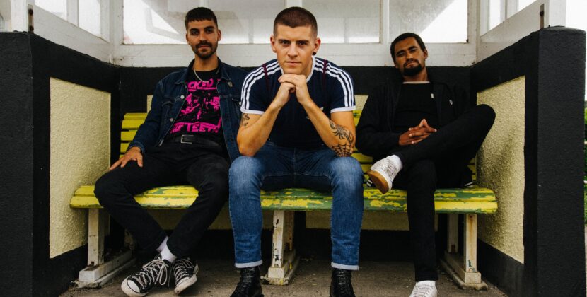 GRADE 2 – ANNOUNCE SELF-TITLED ALBUM