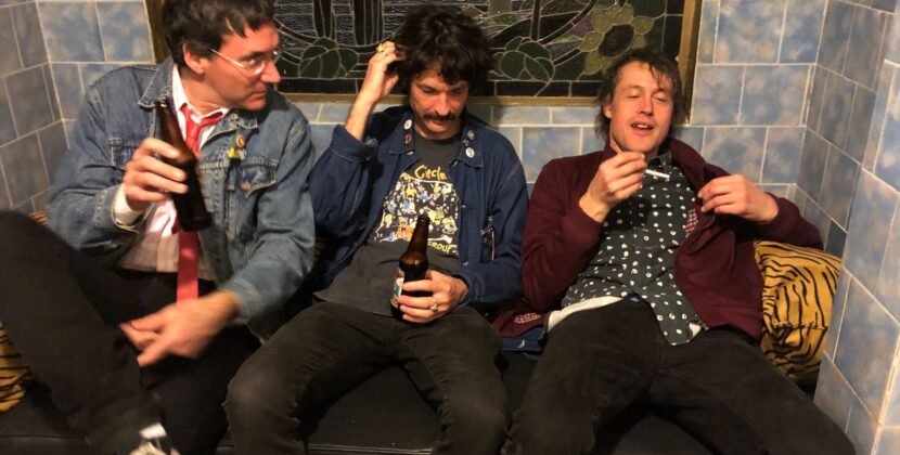 Autogramm are ‘Too Loud’