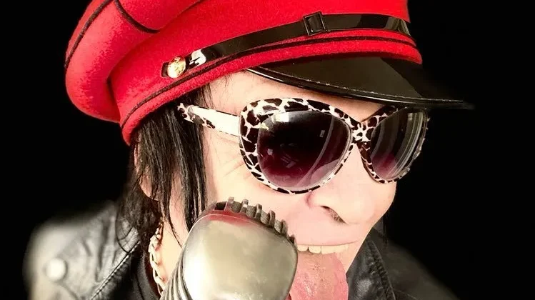 ‘Sonic Detonator’ The DeRellas brand new video