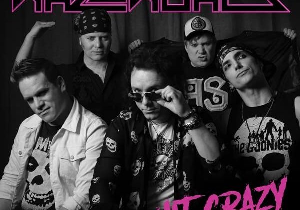 Razorbats – ‘Hit Crazy’ (Voice Of Wonder Records)