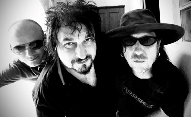 THE SIDESHOWS -DEBUT SINGLE OUT NOW VIA EUROPEAN PHONOGRAPHIC