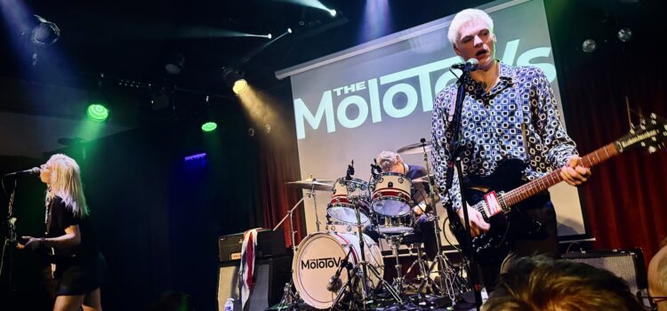 The Molotovs/Garage Flower – Lending Room, Leeds – 7th January 2026 