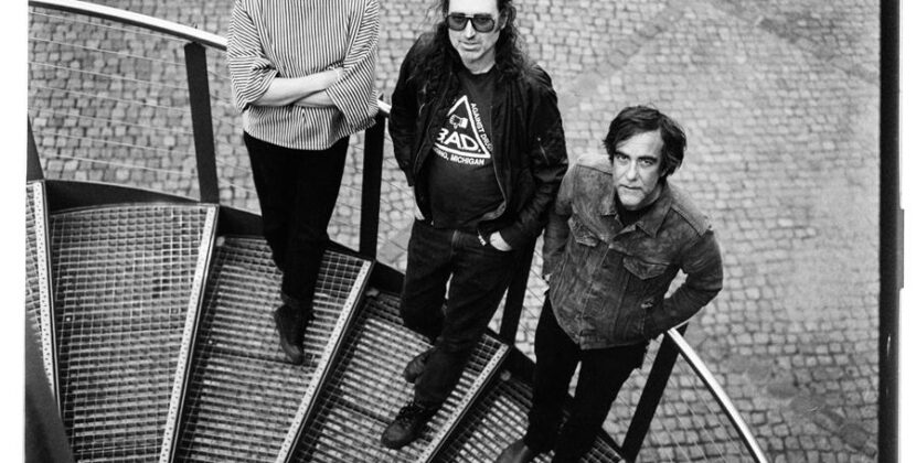 A Place To Bury Strangers new Single ahead of rarities album