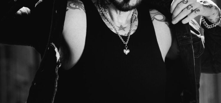 RICKY WARWICK – NEW SINGLE‘SEEK ZEN DESTROY’ FT. PHIL COLLEN