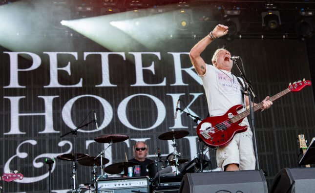 Peter Hook & The Light play Joy Division